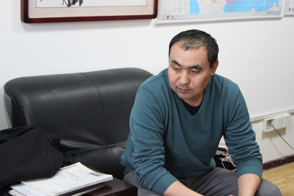 泉山区发改局丁局长一行到工程机械之家送新春祝福